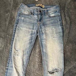 Hollister jeans| a-little ripped by the rips but okay condition